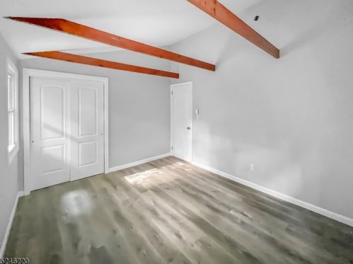 15 Glen Dr, Wantage NJ  07461-4801 exterior