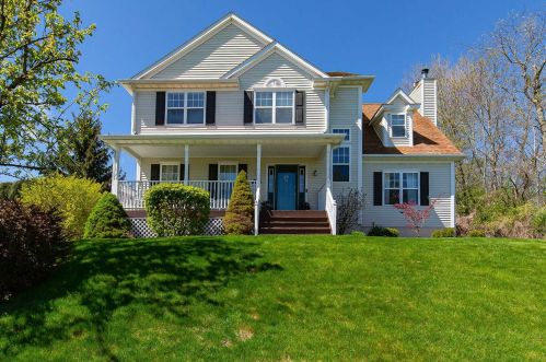 46 Van Scoy Rd, Poughquag, NY 12570-5235