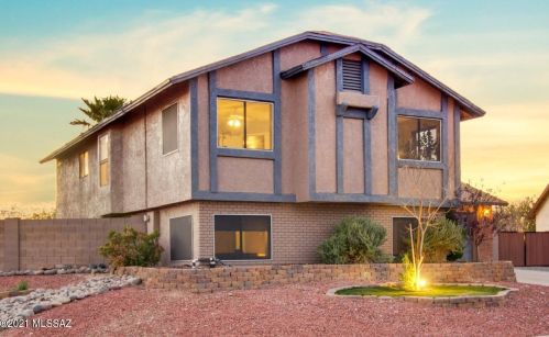 5324 Fireopal Way, Tucson, AZ 85742-9431