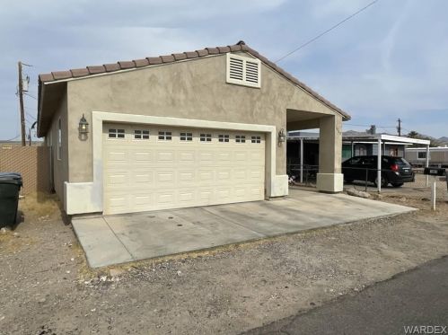 1963 El Monte Dr, Bullhead City, AZ 86442-4925