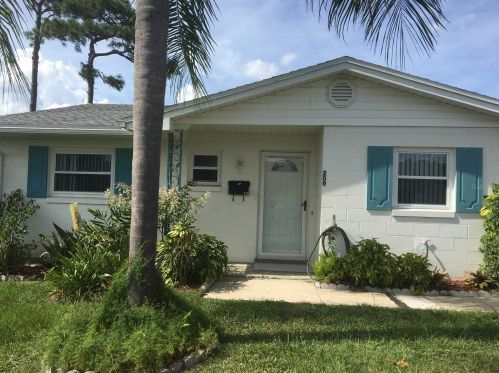 209 Oakleigh Dr, Deland, FL 32724-6940