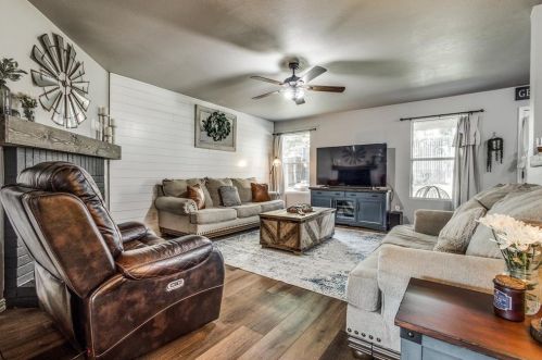 7704 Settlement Dr, Denton TX  76210-7119 exterior