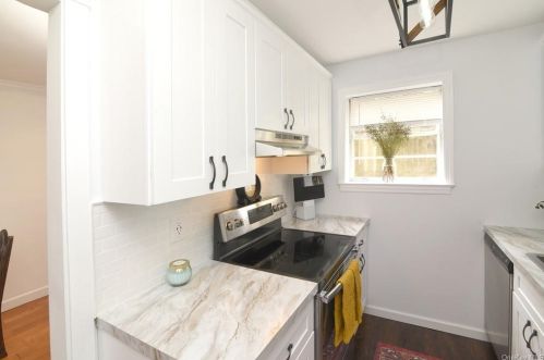 413 Woodland Hl Rd, White Plains NY  10603-3135 exterior