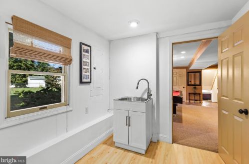 117 Monticello Dr, Riverton NJ 08077-4377 exterior