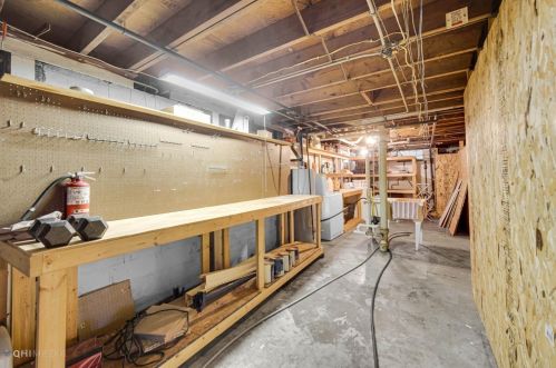 7735 Locust Ave, Gary IN  46403-1344 exterior