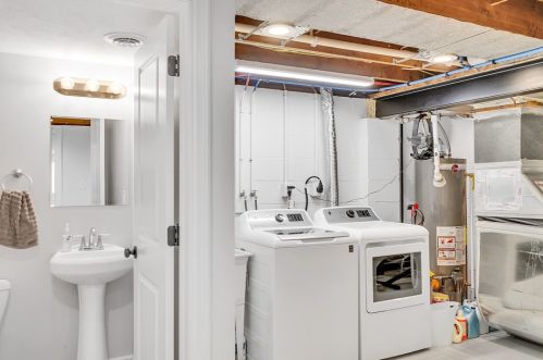 3374 37th Street Ext, Beaver Falls PA  15010-1156 exterior