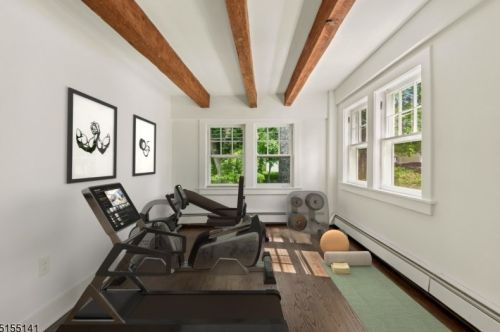 2041 Raritan Rd, Scotch Plains NJ  07076-4711 exterior