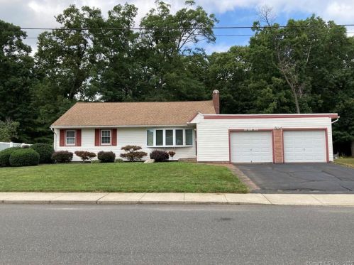137 Barry Rd, Manchester, CT 06042-3369