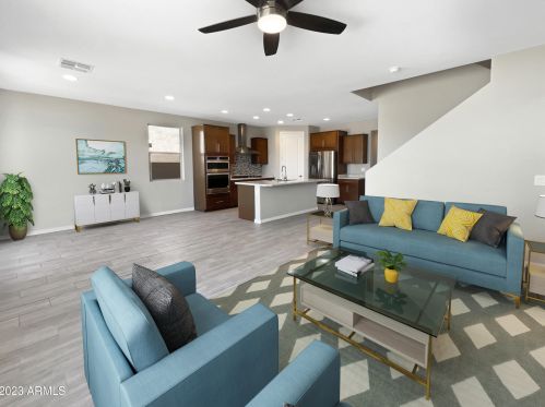 6404 24th Pl, Phoenix, AZ 85042-1204