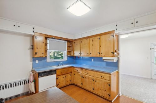 310 Green St, Woodbridge NJ  07095-2044 exterior