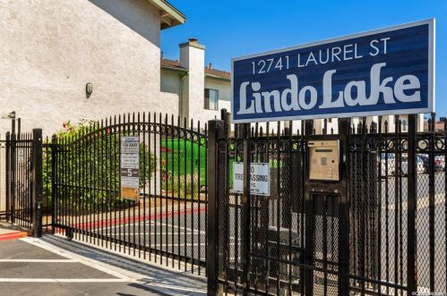 12741 Laurel St, Lakeside CA  92040-2132 exterior