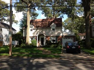 22 Webster St, Malverne, NY 11565-1845