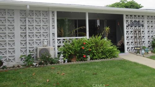 13701 Alderwood Ln, Seal Beach, CA 90740-3988