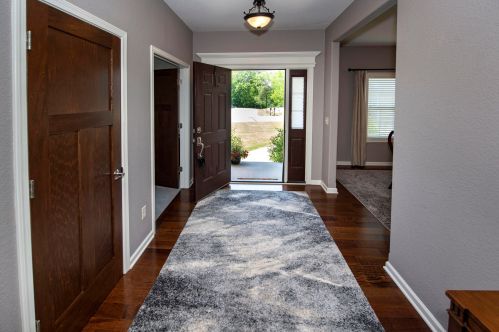 7208 River Birch Dr, Thiensville, WI 53092-4571