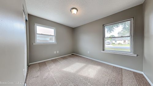 6385 Baker Cir, Cocoa FL 32927-3140 exterior