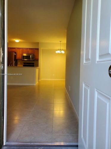 754 103rd Ter, Hollywood FL  33026-5976 exterior