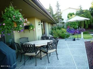 1902 Rocklund Dr, Wenatchee WA  98801-2355 exterior