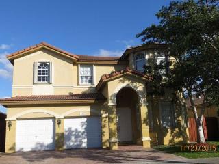7863 111th Ct, Miami, FL 33178-6003
