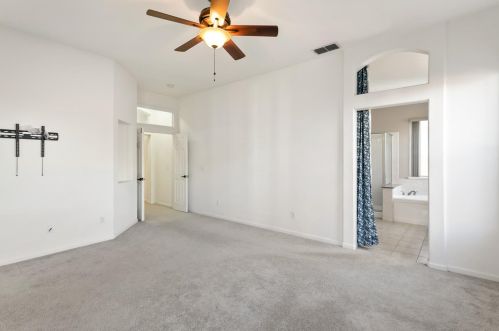 9247 Brown Rd, Elk Grove CA  95624-3917 exterior