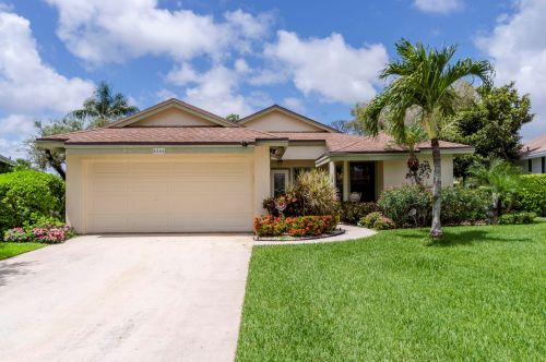6866 Touchstone Cir, West Palm Beach, FL 33418-6963