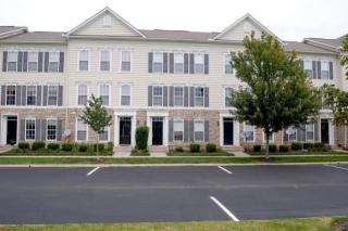 5588 Rainbow Falls St, Dublin, OH 43016-6127