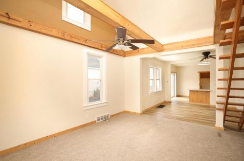 814 3rd St, Green Bay, WI 54304-2625
