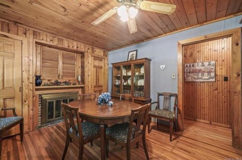 58 Van Orden Ave, Airmont NY  10901-6424 exterior