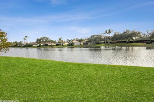 5338 Guadeloupe Way, Naples FL  34119-9577 exterior