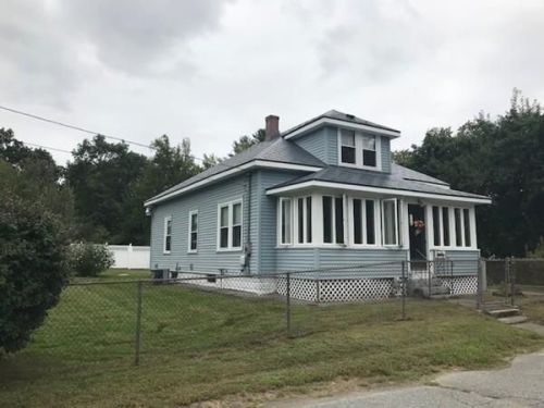 14 Edgar St, Methuen, MA 01844-3411