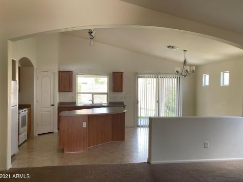 8 Cooper Canyon Rd, San Tan Valley, AZ 85143-6244