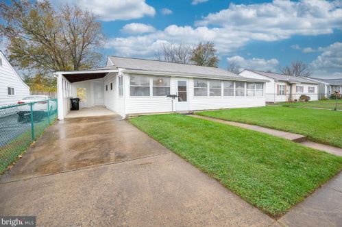 150 Halcyon Dr, New Castle, DE 19720-1241