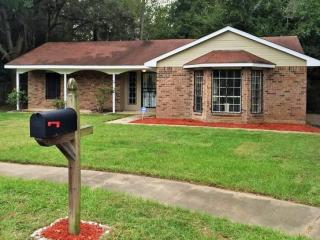 1825 Wimpleton Ct, Mobile, AL 36618-3256