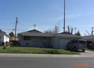 40 Mariposa St, Woodland, CA 95695-2637