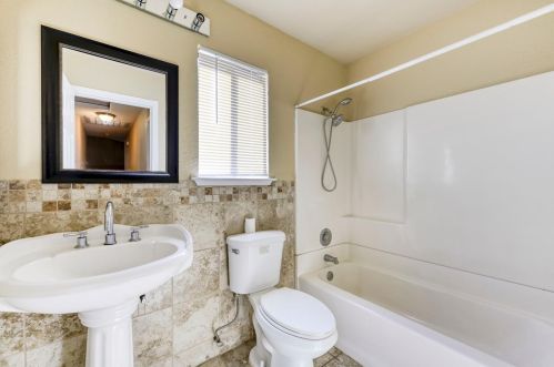 213 Quadra Ave, Rio Linda CA  95673-3338 exterior