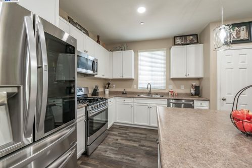 5792 Kerckhoff Ave, Fresno CA  93727-3475 exterior