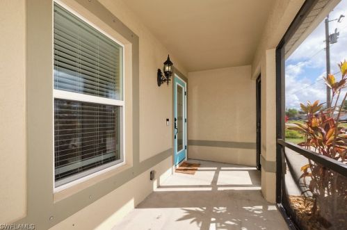 1409 11th Ter, Cape Coral, FL 33909-1549
