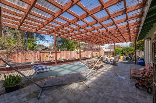 1412 Cottonwood St, Woodland CA  95695-5167 exterior