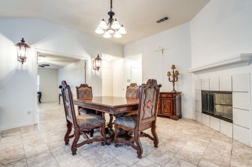 4518 Falls Dr, Dallas TX  75211-6405 exterior