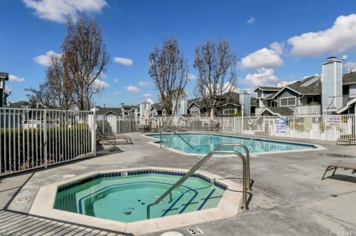 218 Glendora Ave, Covina CA 91724-2968 exterior