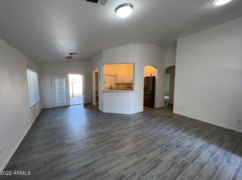 2007 89 Dr, Phoenix AZ 85037-2908 exterior