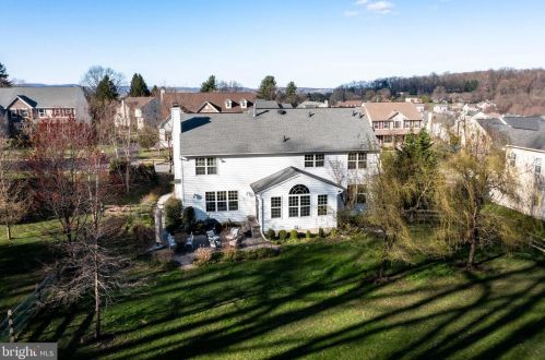 962 Marshall Dr, Pottstown PA  19465-7888 exterior