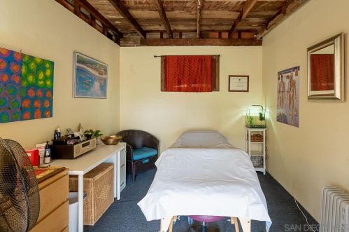 2621 Polk Ave, San Diego CA  92104-1708 exterior
