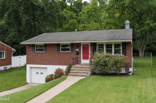 154 Valley View Dr, Newport, KY 41071-3017