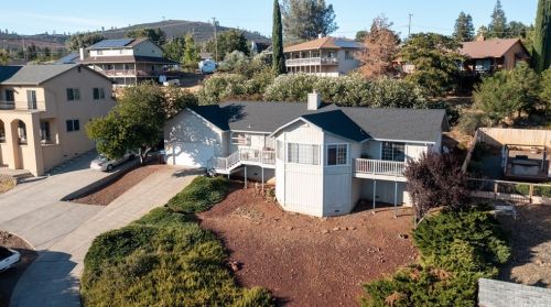 17221 Greenridge Rd, Middletown, CA 95467-8264