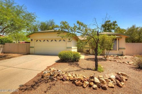 2640 Moonbrook Pl, Tucson, AZ 85741-5203