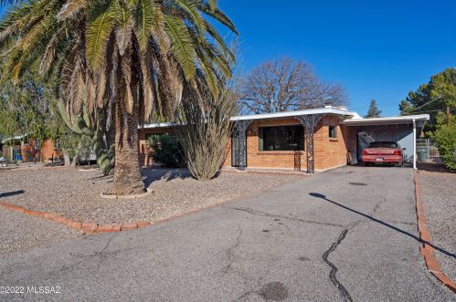 4425 Monte Vista Dr, Tucson, AZ 85712-1632