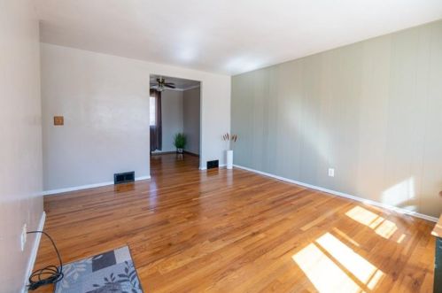 286 Longleaf Dr, Moon Twp, PA 15108-3136