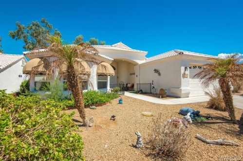 2137 Desert Lakes Dr, Bullhead City, AZ 86426-6813