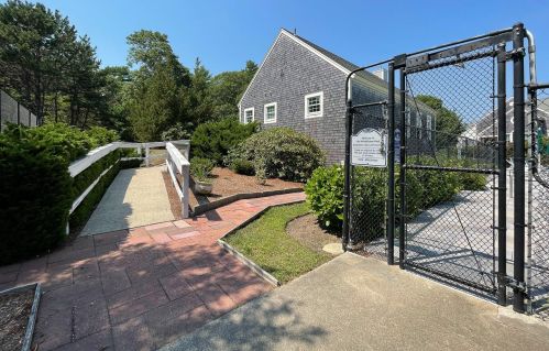 26 Gold Leaf Ln, Mashpee MA 02649-3556 exterior
