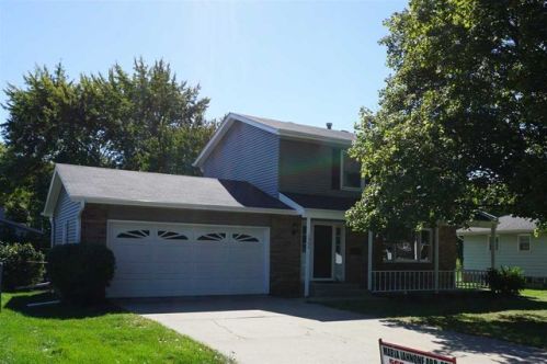 1955 Tam O Shanter Dr, Panarama Park, IA 52722-2660